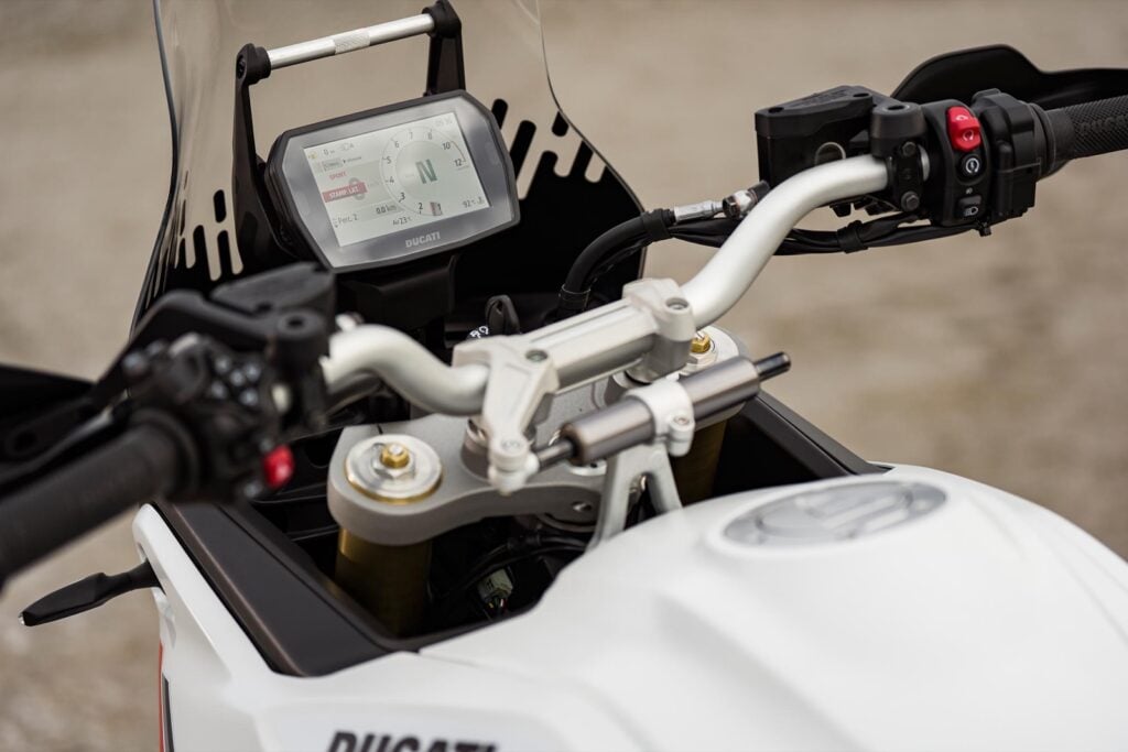 ducati-desertx-v2-2026-02 ducati-desertx-v2-2026-02