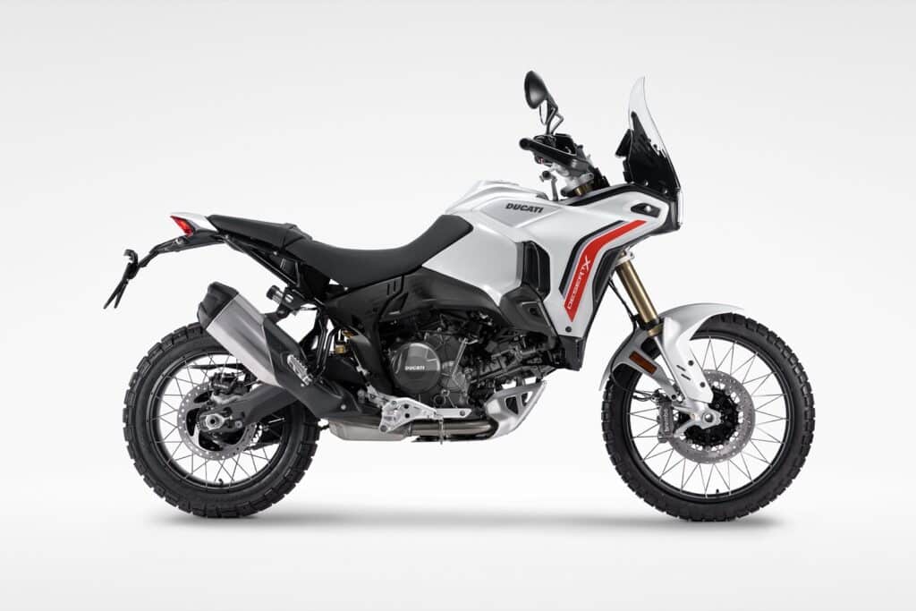 ducati-desertx-v2-2026-06 ducati-desertx-v2-2026-06