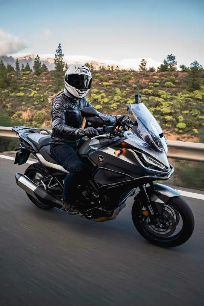 Honda-NT1100-Gran-Canaria-Rental-Celiska-30 svg+xml;charset=utf