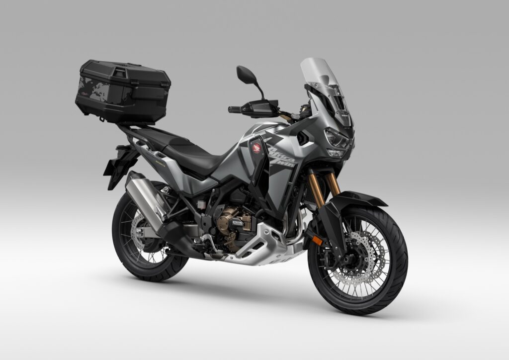 honda-africa-twin-1100-as-dct-2025-06-iridium-grey-right-with-top-and-side-cases honda-africa-twin-1100-as-dct-2025-06-iridium-grey-right-with-top-and-side-cases
