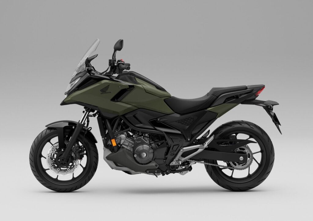 honda-nc750x-01-studio-green-side honda-nc750x-01-studio-zelená-boční