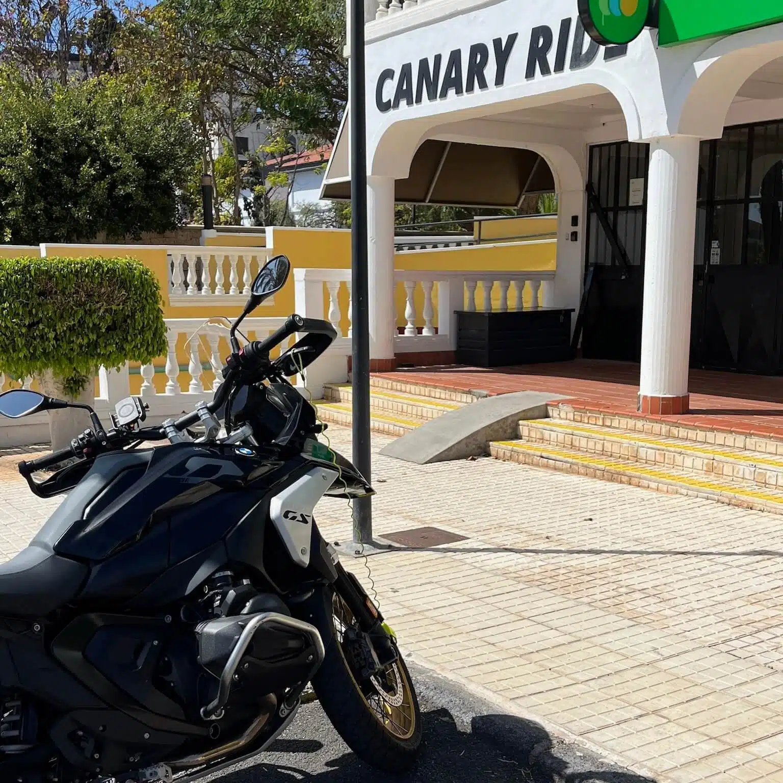 How to Return Your Motorcycle After Business Hours in Tenerife 1 svg+xml;charset=utf