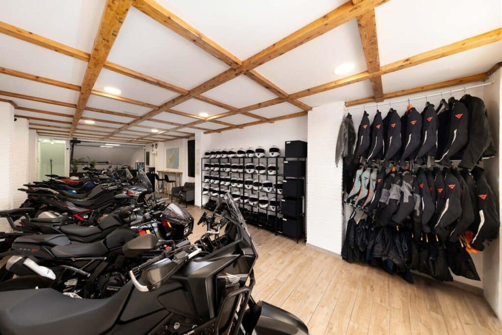 Canary-ride-Tenerife-office-workshop-28 Canary-ride-Tenerife-kancelář-dílna-28