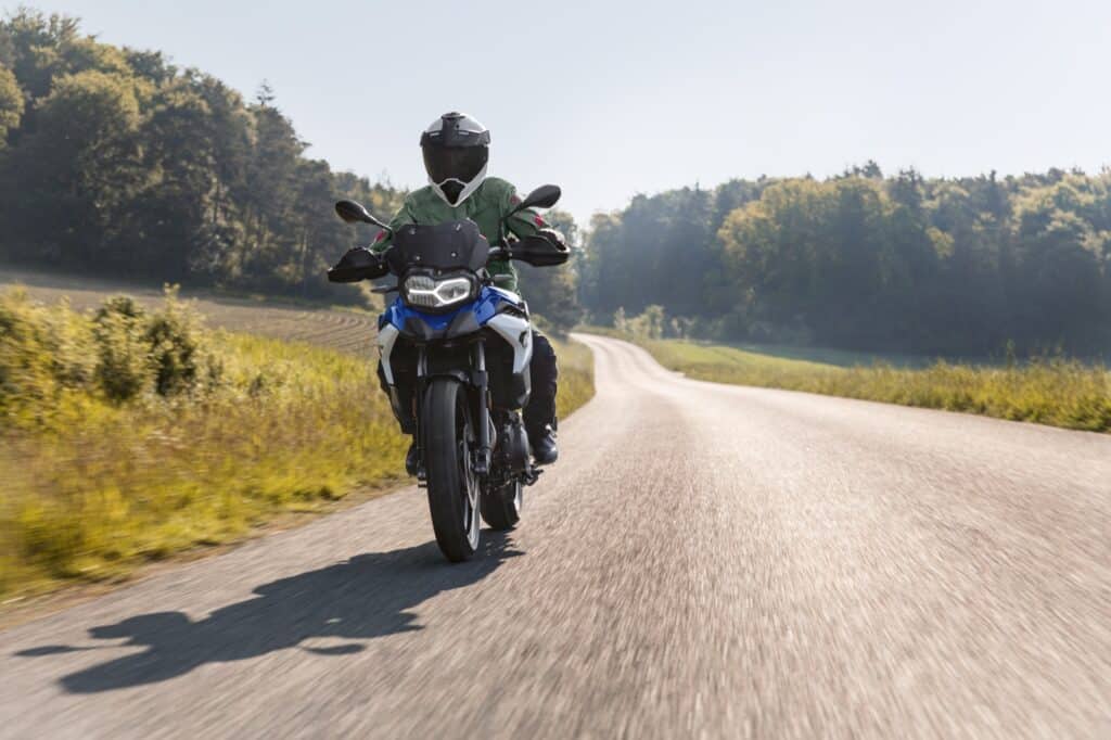 bmw-f800gs-triple-black-02 bmw-f800gs-triple-black-02