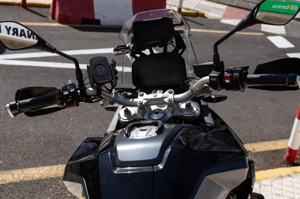 bmw-f900gs-04 bmw-f900gs-04