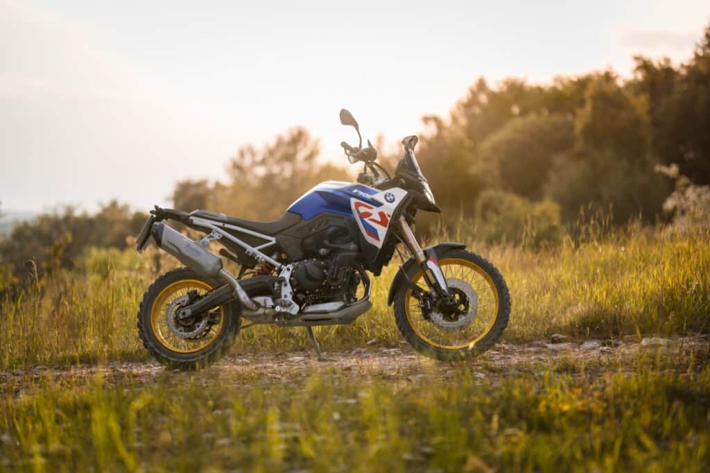 bmw-f900gs-20 bmw-f900gs-20