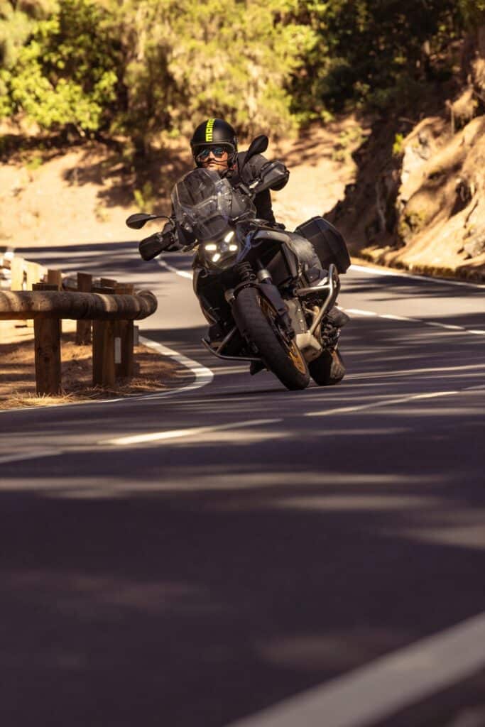 bmw-r1300gs-05 bmw-r1300gs-05
