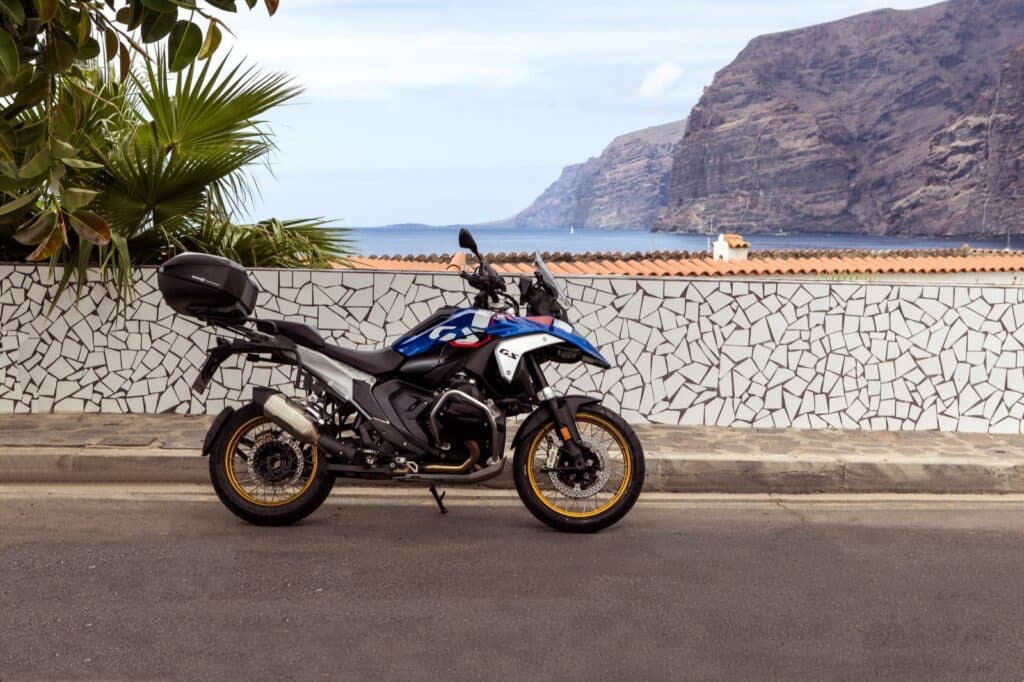 bmw-r1300gs-17 bmw-r1300gs-17