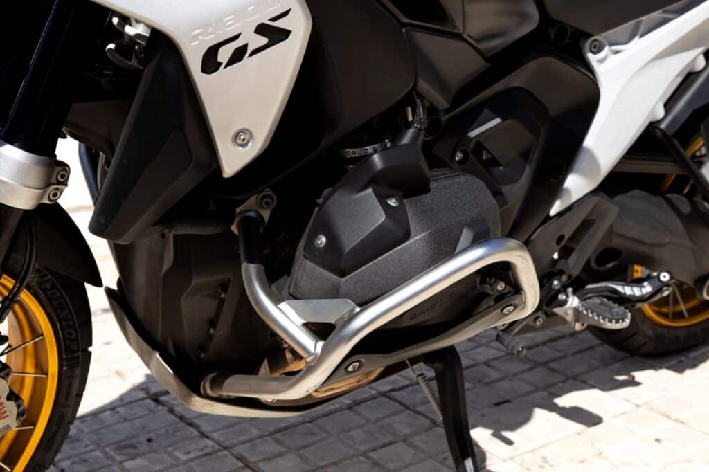 bmw-r1300gs-40 bmw-r1300gs-40