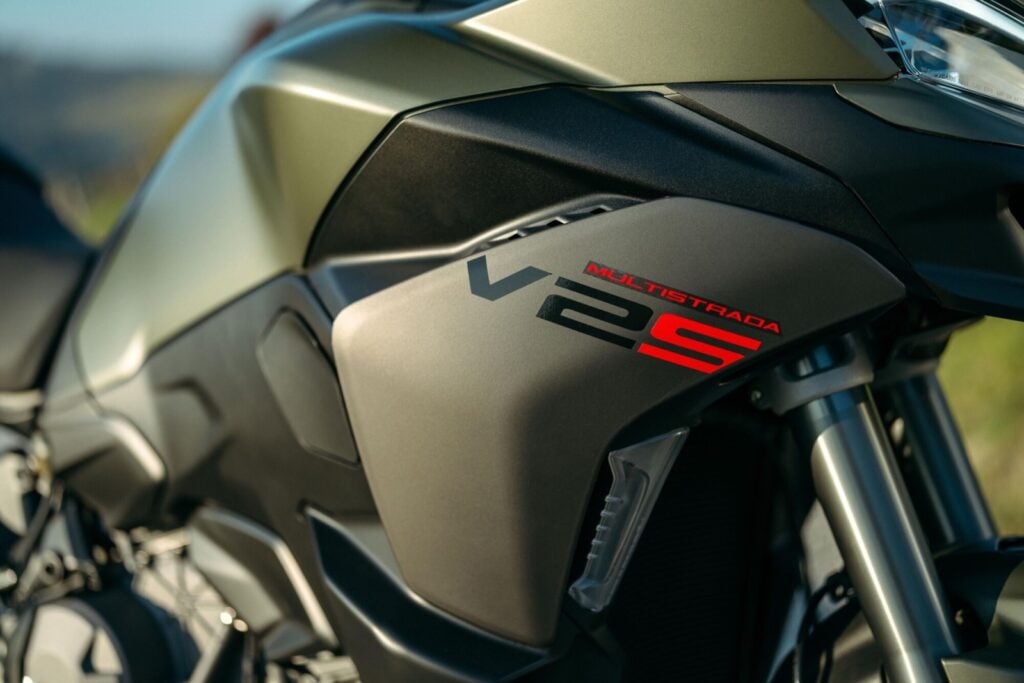 ducati-multistrada-v2-30 ducati-multistrada-v2-30