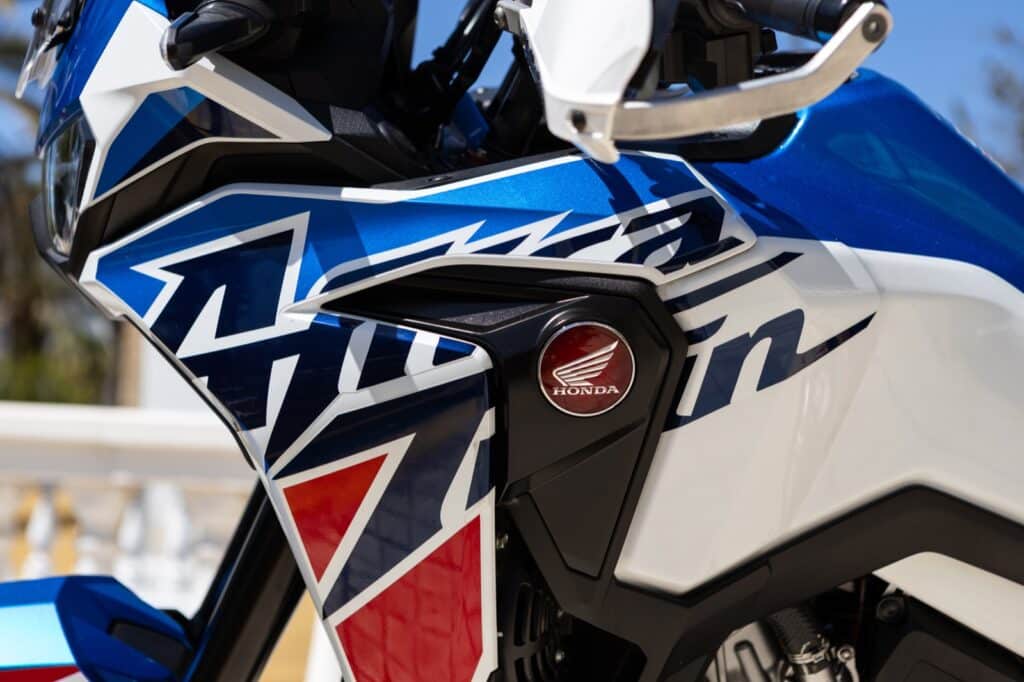 honda-africa-twin-1100-18 honda-africa-twin-1100-18