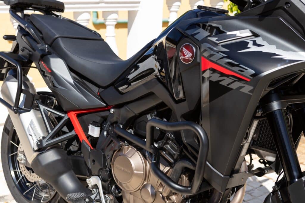 honda-africa-twin-1100-32 honda-africa-twin-1100-32